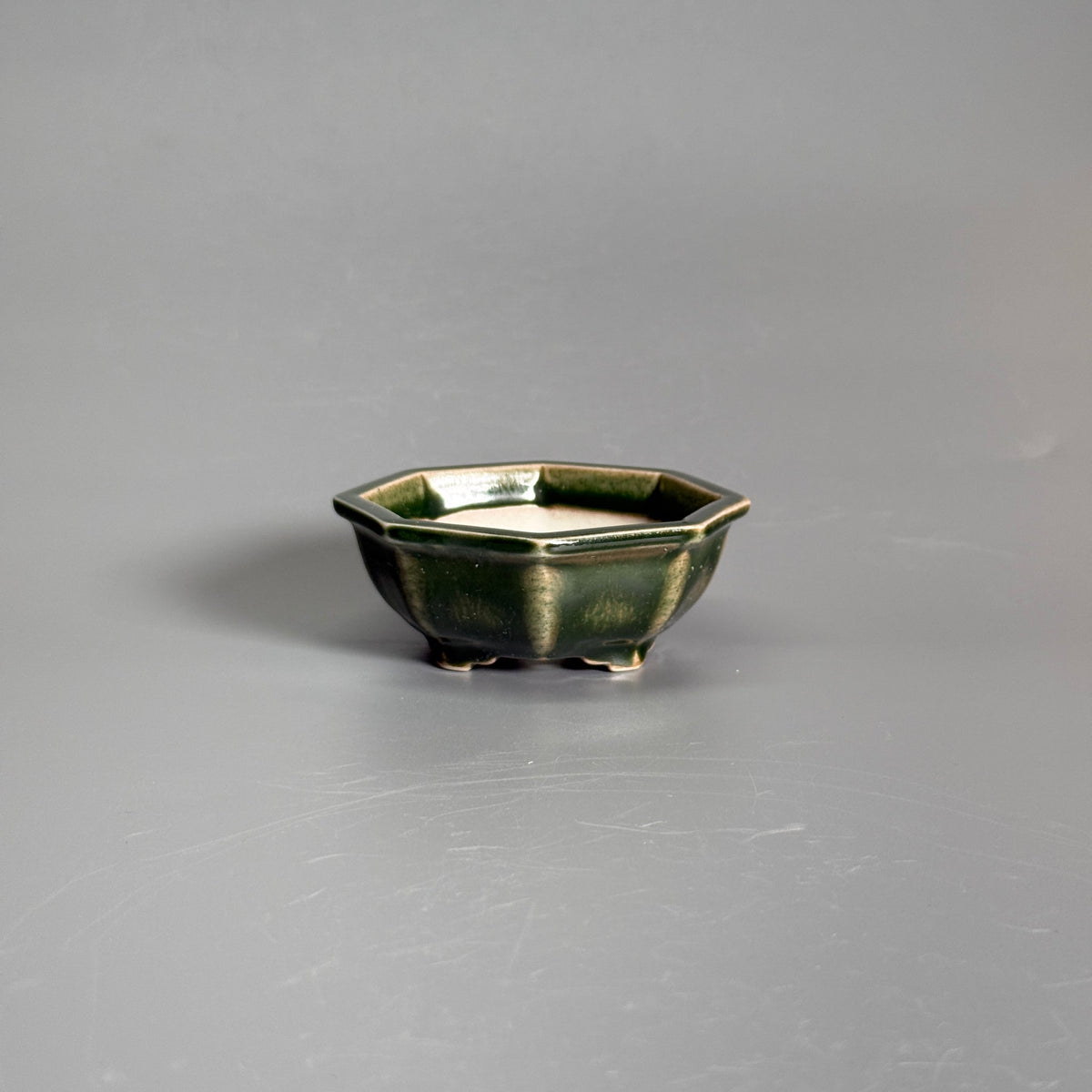 Hand-Trimmed Hexagonal Flower Pot — alternate view 2