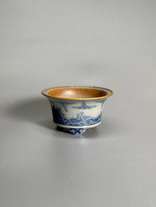 Dragon Among the Waves Coarse Stoneware Tripod Pot