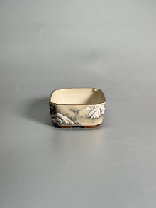 Winter Stillness Relief Landscape Pot