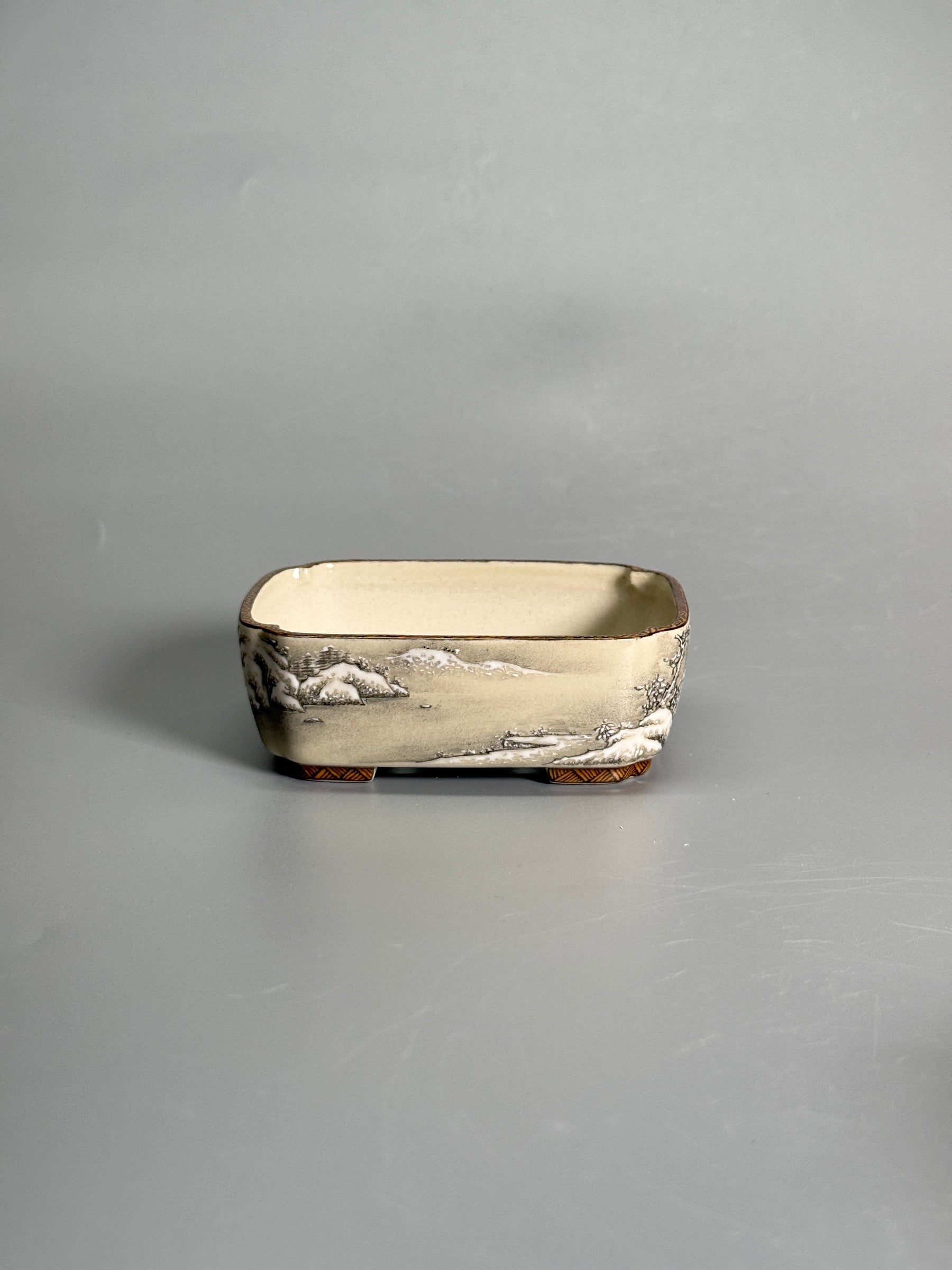 Winter Stillness Relief Landscape Pot